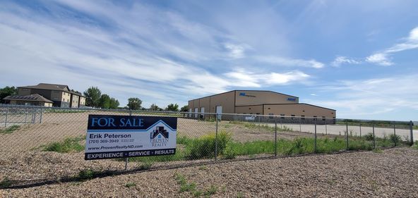 Functional +/-18,000+ SQ FT Shop on 3.11 Acres in Glendive, MT: 123 W Oregon Ln, Glendive, MT 59330